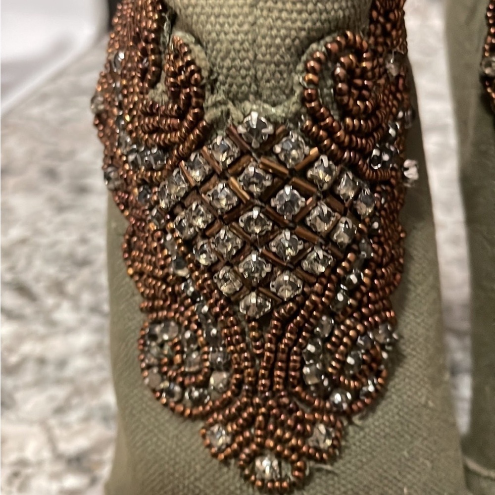 NWO Betsy Johnson beautiful beaded Bootie Heels , fits 8half ♥️ - Picture 2 of 8